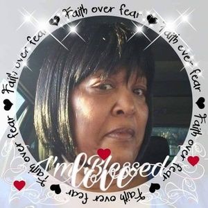 Meet your Posher, Valarie